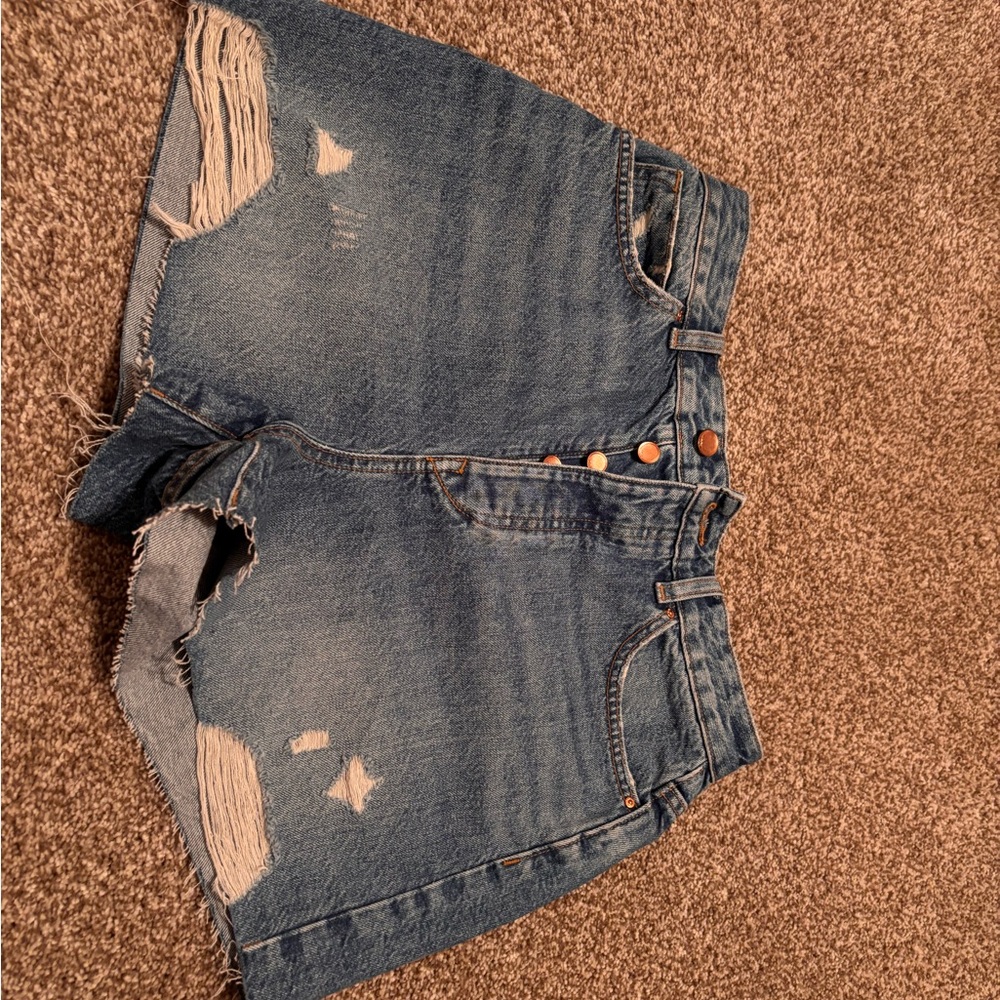 ✨ Zara Ripped Jean Shorts | Size 6